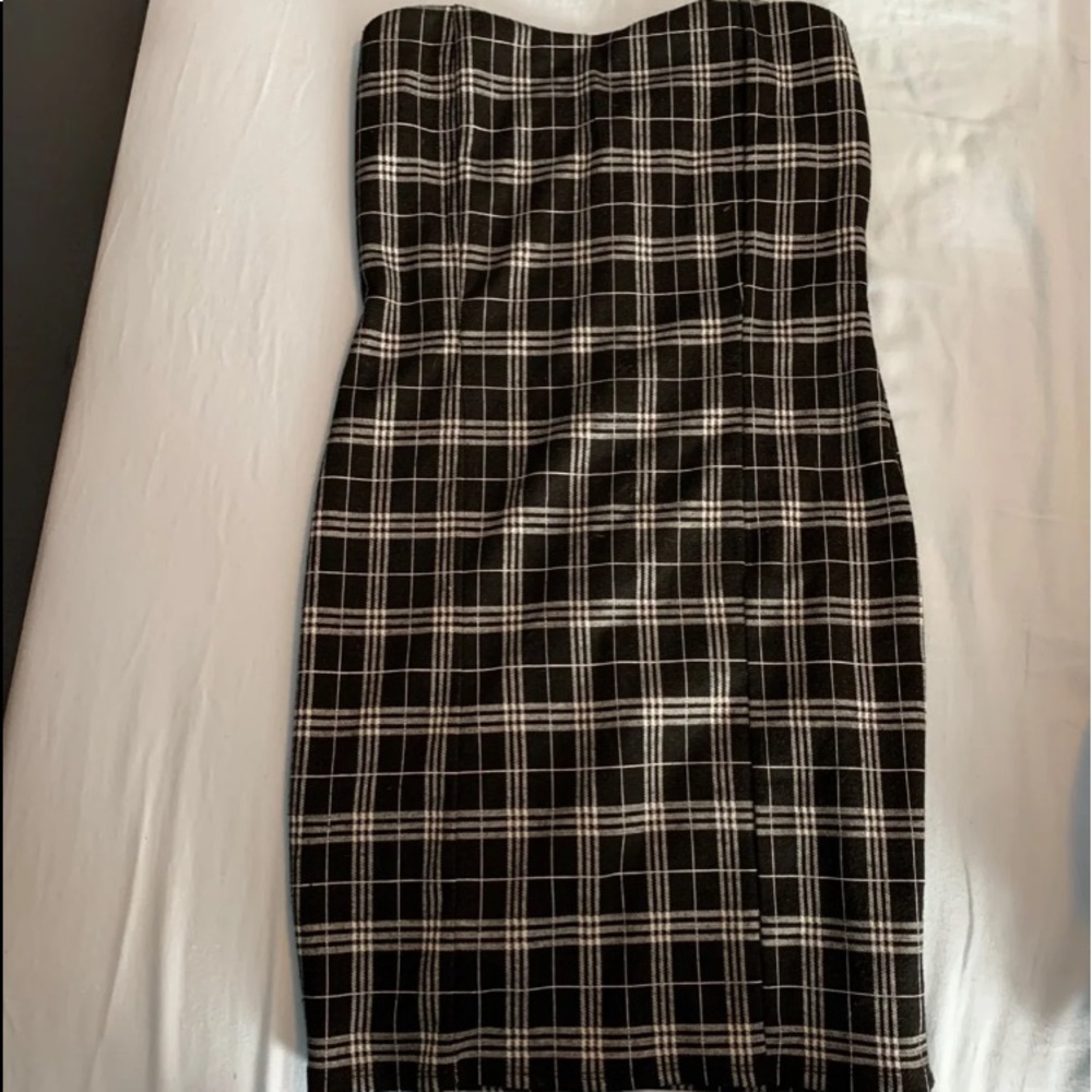 strapless dress